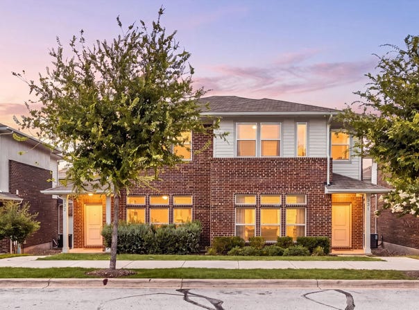 605 W South St, Leander, TX 78641