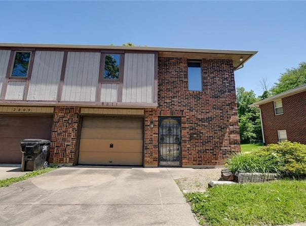 2811 Englewood Terrace, Independence, MO 64052