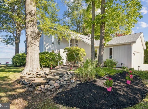 702 BAYSIDE DR, STEVENSVILLE, MD 21666