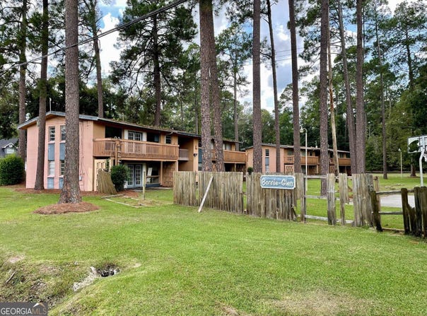 510 S College, Statesboro, GA 30458