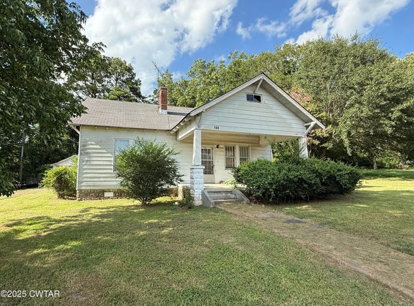 108 Hopkins, Bells, TN 38006