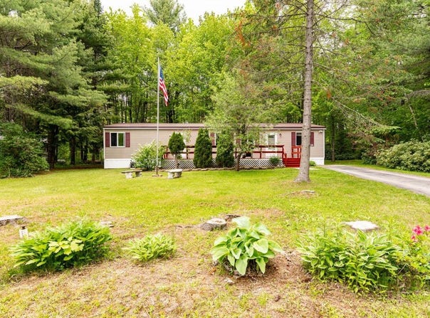2196 Sanford Road, Wells, ME 04090