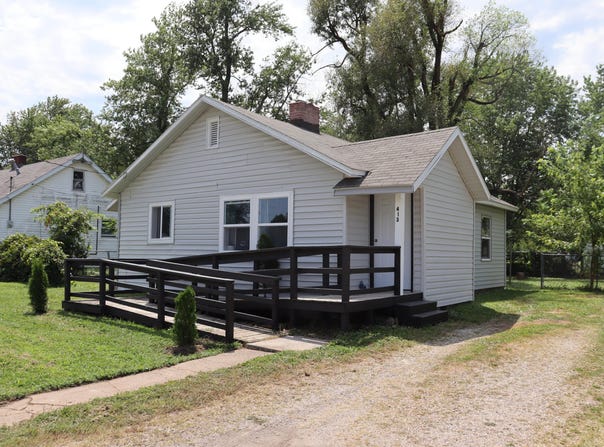 413 Water Street, Seymour, MO 65746