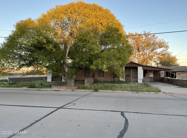 Holbrook, AZ 86025