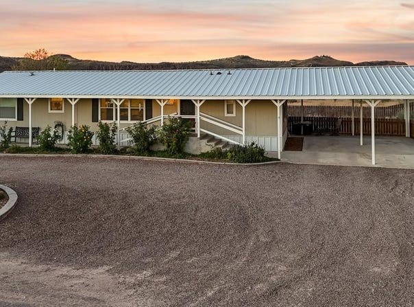 461 E Calvary, Fort Davis, TX 79734