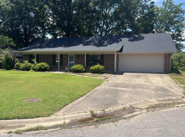 11 Laura Lane, Conway, AR 72034