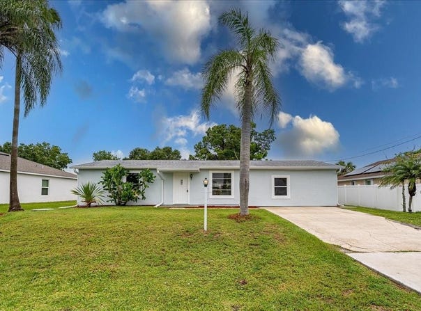711 NW NORTHWEST RIVERSIDE DR, ST LUCIE WEST, FL 34983