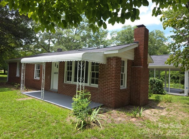 6820 Butterfly Lane, Kershaw, SC 29067