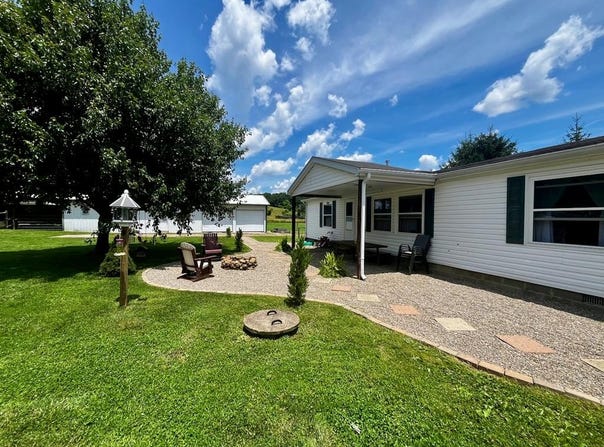 35063 St. Rt. 327, Londonderry, OH 45647