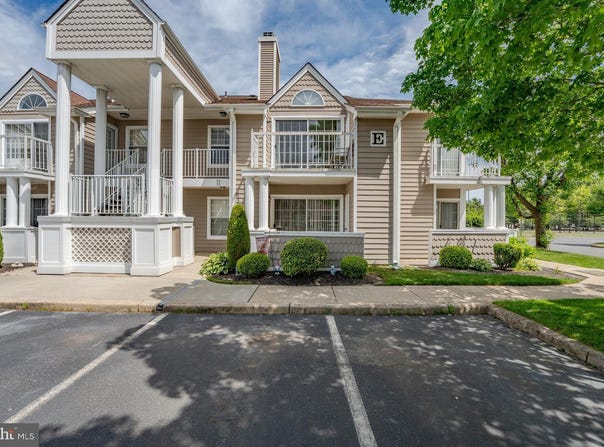 550 CENTRAL AVENUE, LINWOOD, NJ 08221