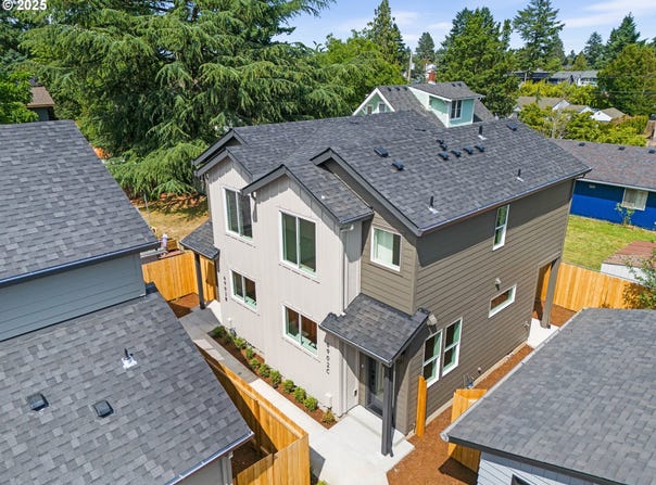 6902 SE 77th AVE, Portland, OR 97206