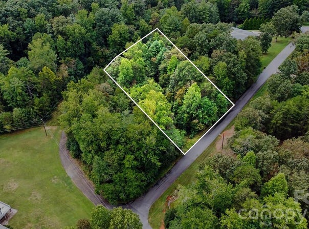 111 Camelot Street, Rutherford College, NC 28612