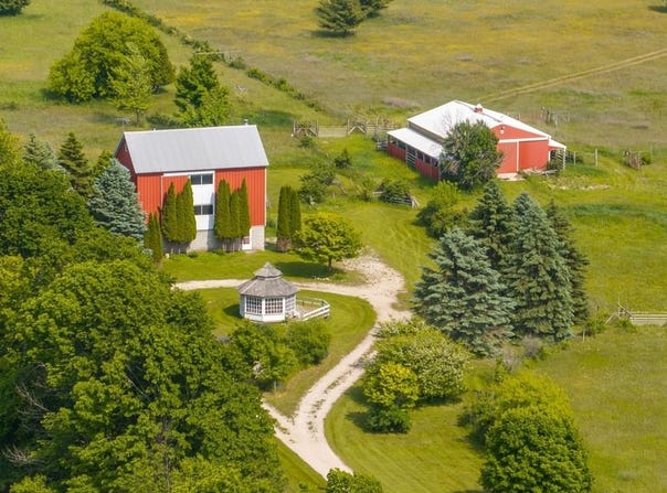 7448 Hillside Rd, Egg Harbor, WI 54209