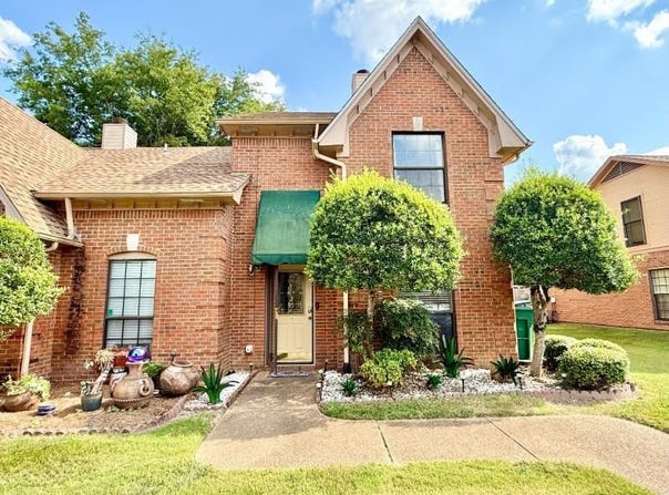 2 Hedgerow Dr., Tupelo, MS 38801