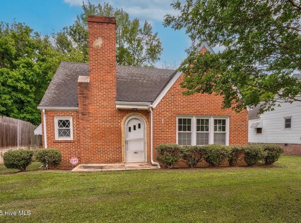 701 E Nash Street, Spring Hope, NC 27882