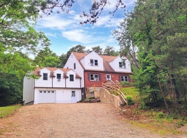 871 Long Pond Rd, Plymouth, MA 02360
