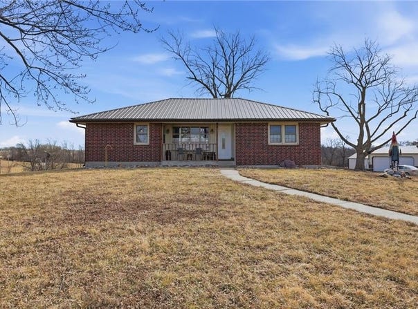 18325 Baxter Road, Lawson, MO 64062