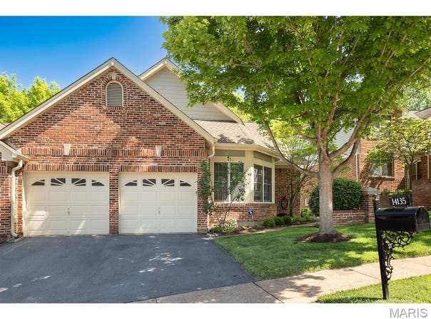 14135 Woods Mill Cove Drive, Chesterfield, MO 63017