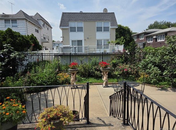 1516 215th Street, Bayside, NY 11360