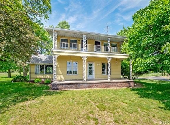 607 E King Street, Corunna, MI 48817