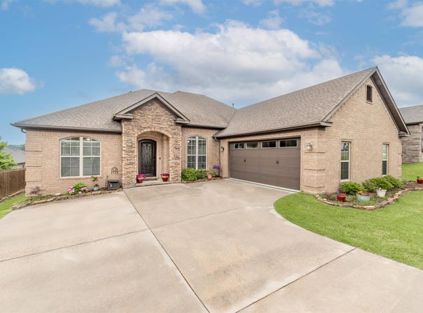 8925 Johnson Drive, Sherwood, AR 72120