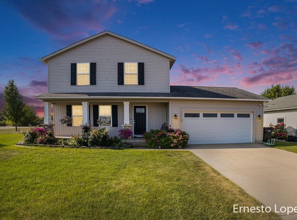 11778 Barkton Drive, Holland, MI 49424