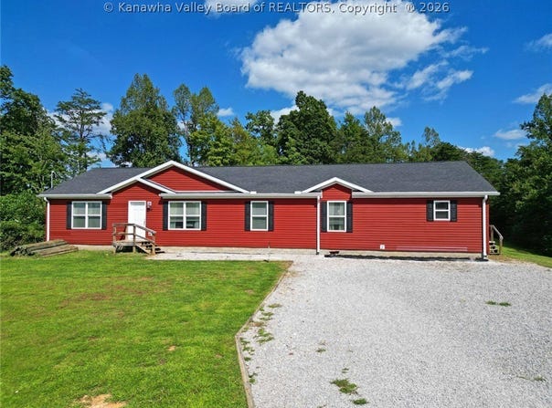 2920 Midway Hollow Road, Red House, WV 25168