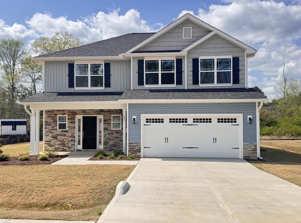 203 Lake Edge Drive, Lillington, NC 27546
