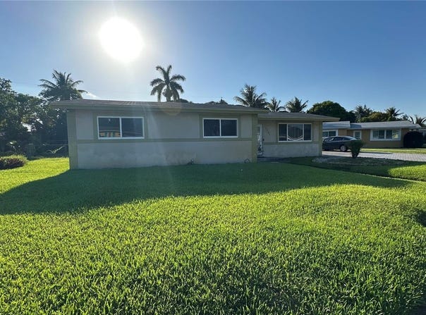 1701 NW 10TH AVENUE, FORT LAUDERDALE, FL 33311