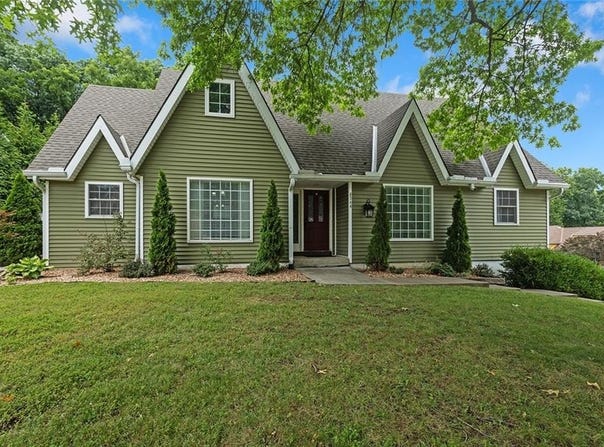 6744 N Park Avenue, Kansas City, MO 64118