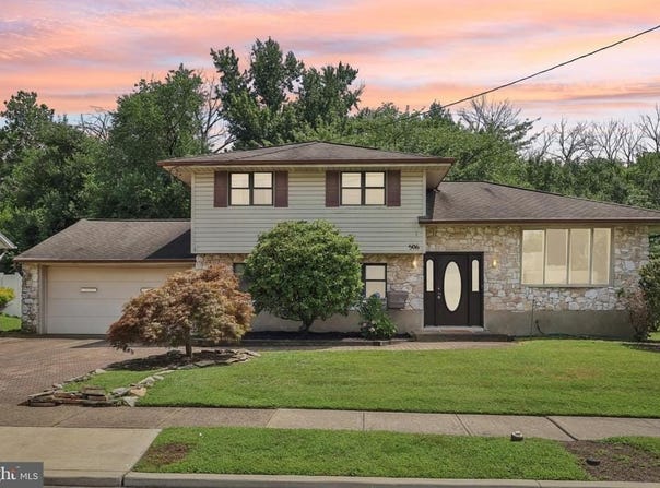 506 CAROL AVENUE, BLACKWOOD, NJ 08012