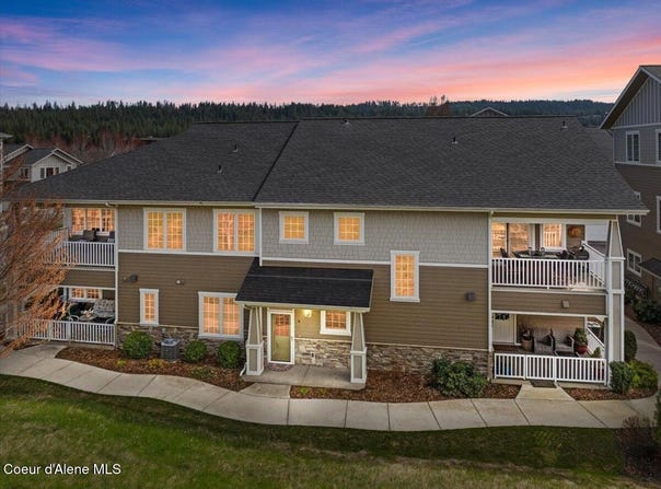 4577 W GREENCHAIN Loop, Coeur d'Alene, ID 83814