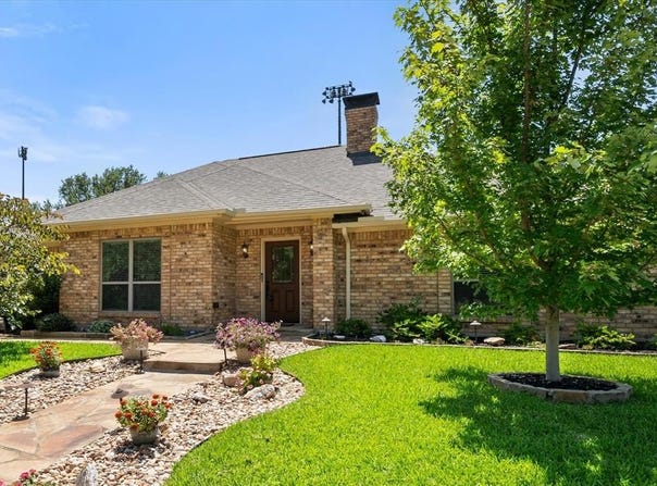 3706 Ivywild Court, Arlington, TX 76016