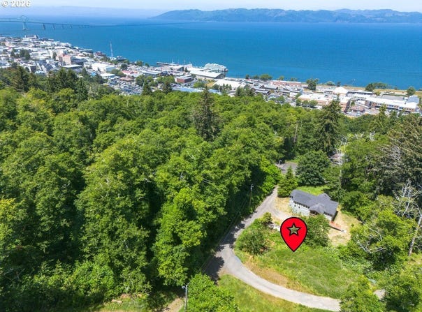 972 22ND St, Astoria, OR 97103