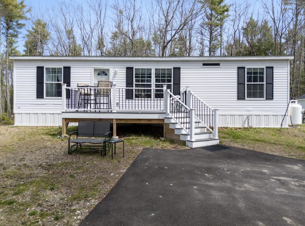 414 Sennett Road, Jefferson, ME 04348