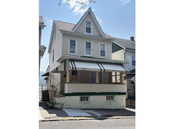 1619 Crawford Avenue, Altoona, PA 16602