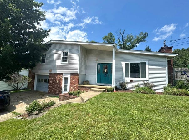 102  Sunset Street, Spencer, WV 25276