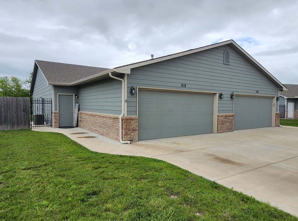616 N Grandstone St, Kechi, KS 67067