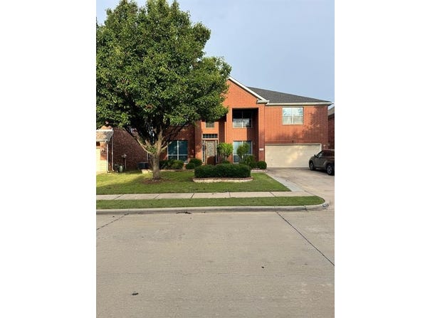 4919 Marsh Harrier Avenue, Grand Prairie, TX 75052