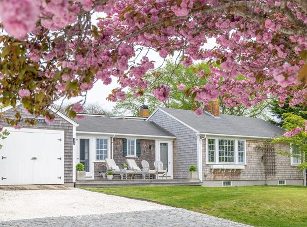 21r Vestal Street, Nantucket, MA 02554