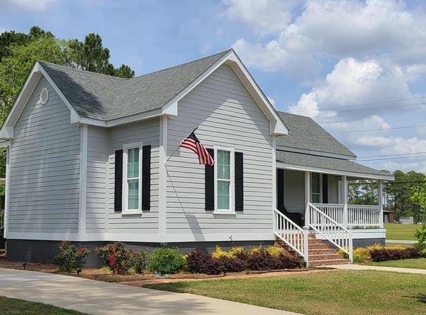 307 E Pinson Street, Sylvester, GA 31791