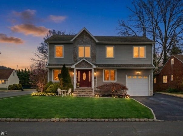 122 Kipling Ave, Springfield Twp., NJ 07081-3216
