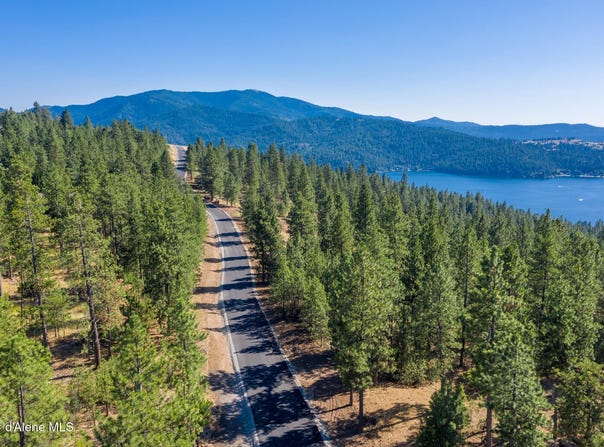 507 N West Starr Lane, Liberty Lake, WA 99019