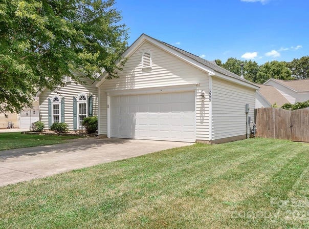 3900 Crimson Wing Drive, Indian Trail, NC 28079