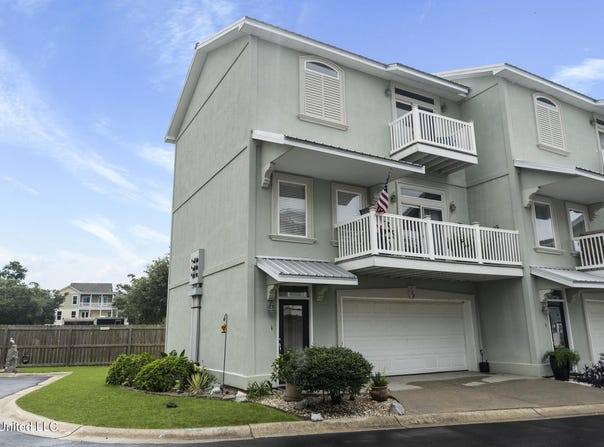 728 Beach Boulevard, Long Beach, MS 39560