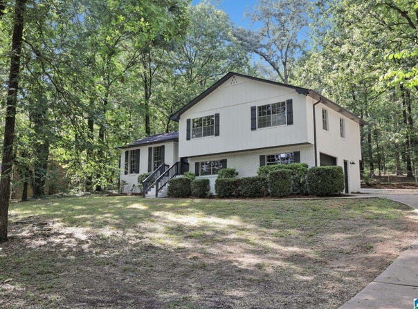 3016 VIRGINIA DRIVE, HUEYTOWN, AL 35023