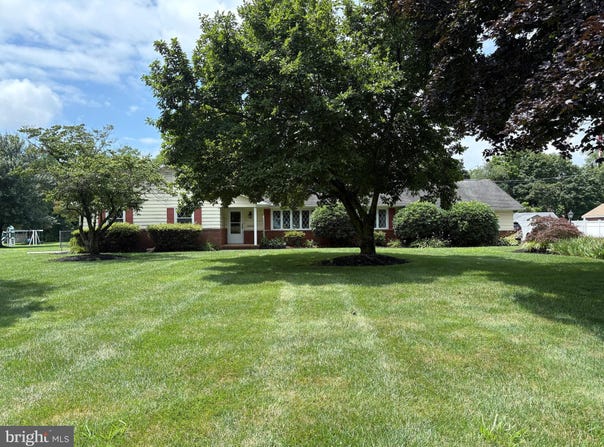 2000 CEDAR LANE EXTENSION, BORDENTOWN, NJ 08505