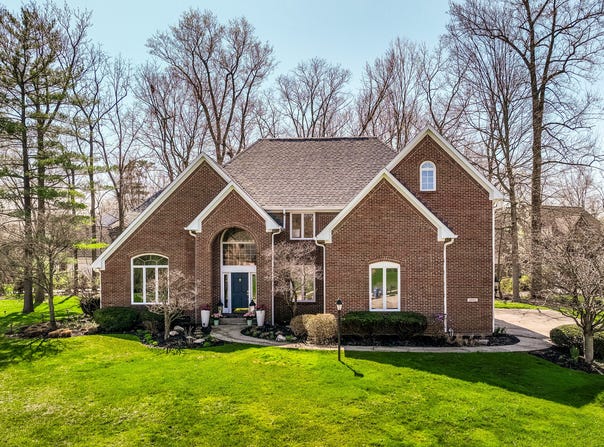 8845 Otter Cove Circle, Indianapolis, IN 46236