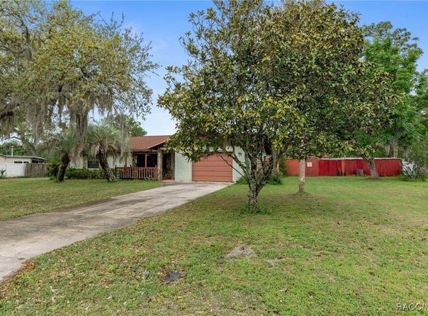 1366 N Merlin Terrace, Crystal River, FL 34429