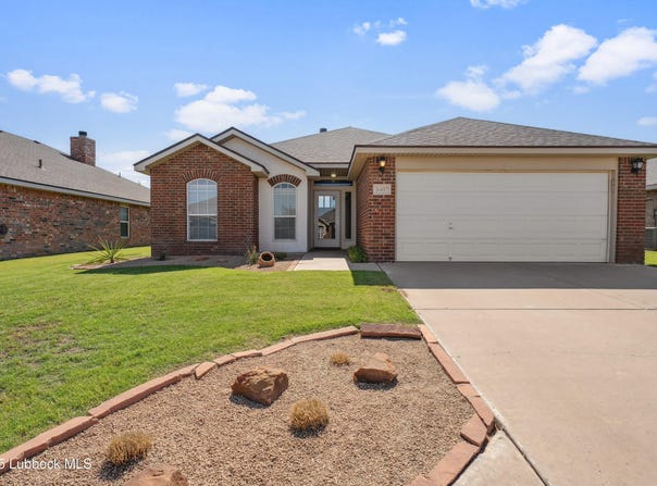 3407 Oakridge Avenue, Lubbock, TX 79407